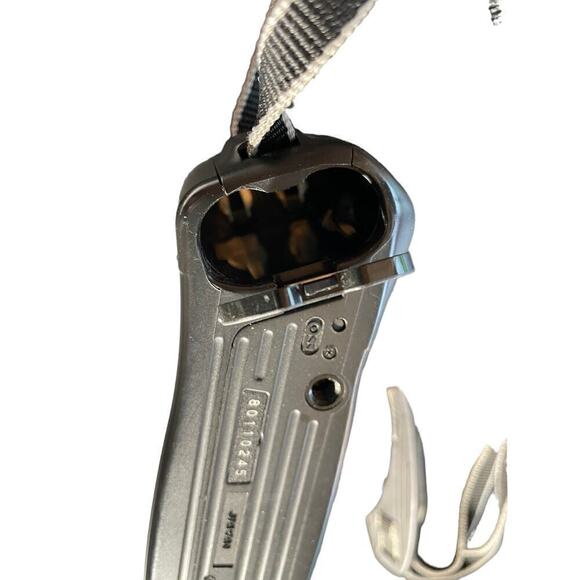 Vintage Minolta Freedom Zoom 90c Camera ES 35mm Film Point & Shoot 38-90mm - Picture 2 of 4